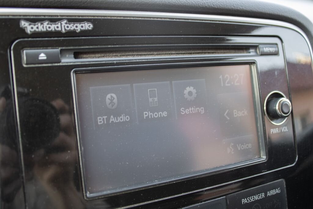 Mitsubishi Outlander SUV / Terénní 2,3 l 110 kw