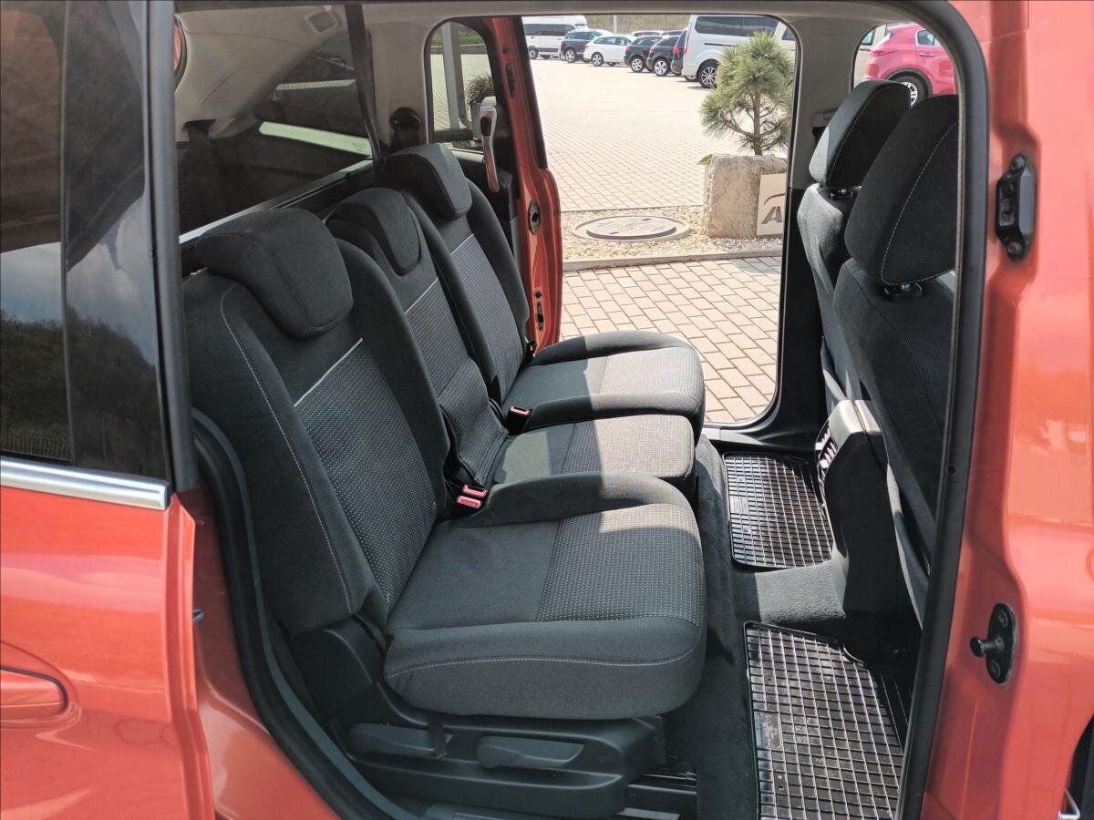 Ford Grand C-MAX MPV 2,0 l 103 kw