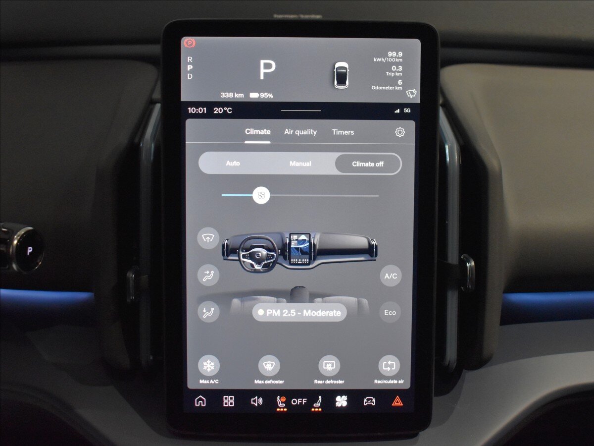 Volvo EX30 SUV / Terénní 0,0 200 kw