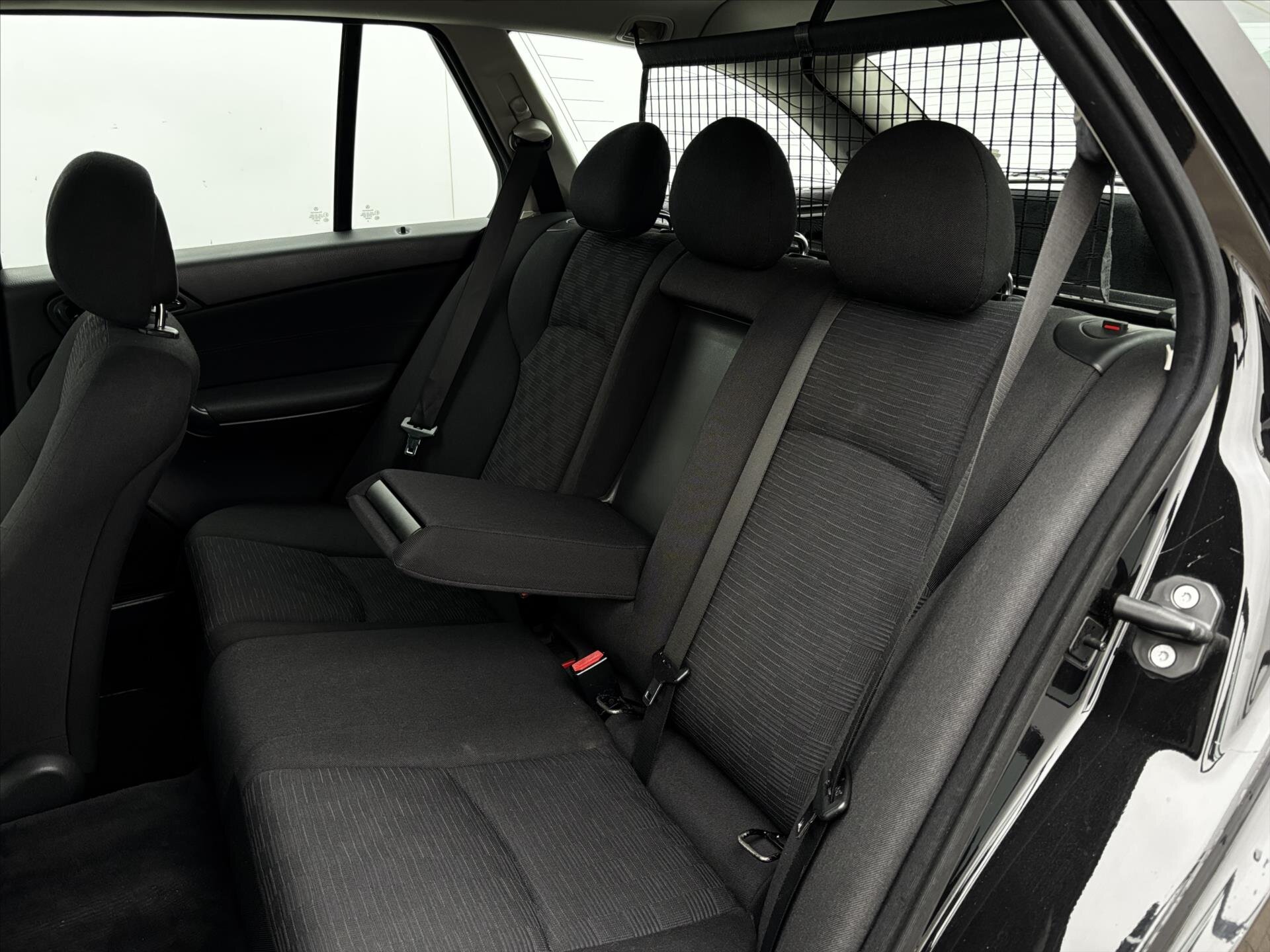 Mercedes-Benz Třídy C Kombi 2,1 l 90 kw