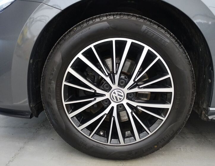 Volkswagen Touran 35