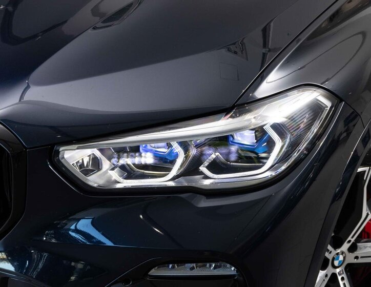 BMW X5 SUV / Terénní 3,0 l 250 kw