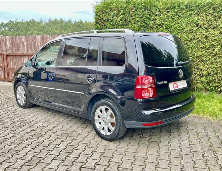 Volkswagen Touran 3
