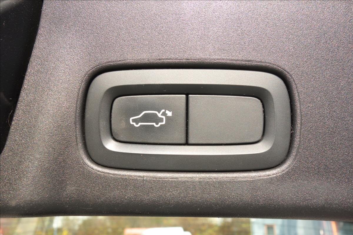 Volvo V90 Kombi 2,0 l 140 kw