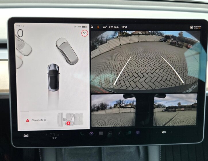 Tesla Model 3 Sedan / Limuzína 0,0 208 kw