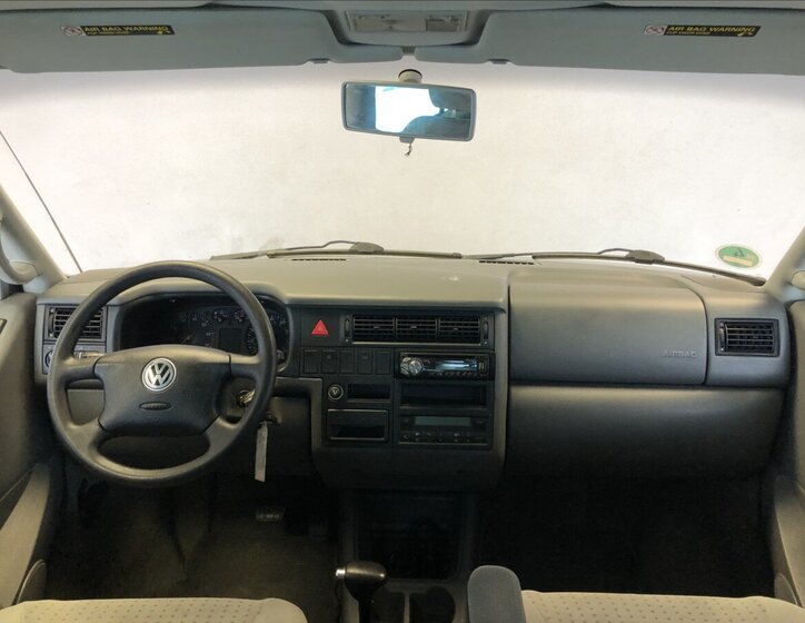 Volkswagen Caravelle 14