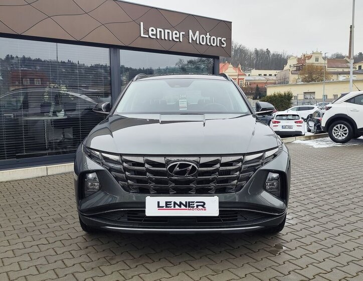 Hyundai Tucson SUV 1,6 l 195 kw