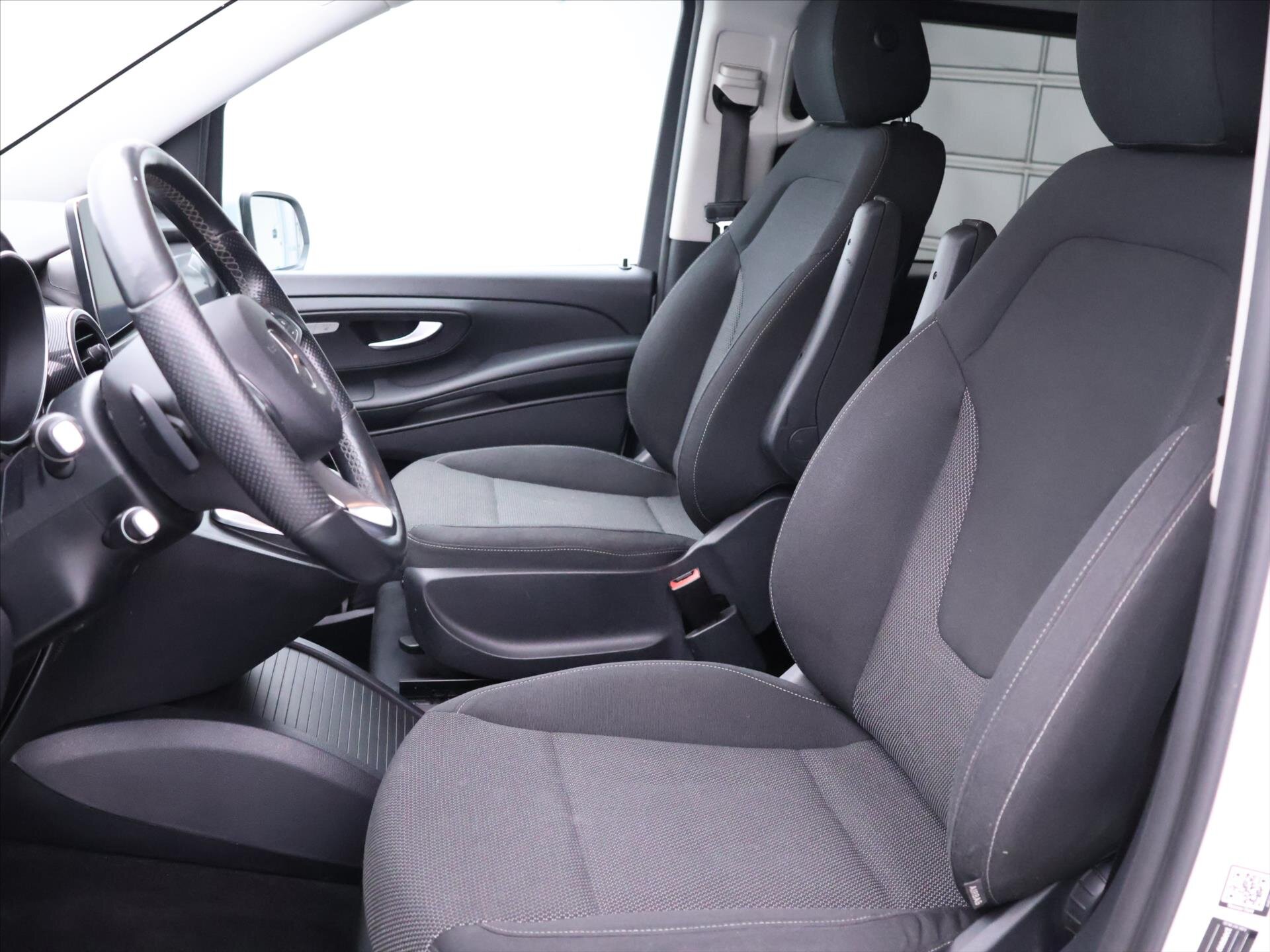 Mercedes-Benz Třídy V Kombi 2,1 l 140 kw