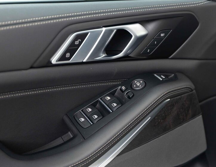 BMW X5 SUV 3,0 l 219 kw