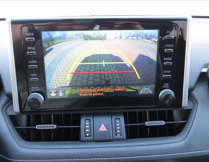 Toyota RAV4 SUV / Terénní 2,5 l 131 kw