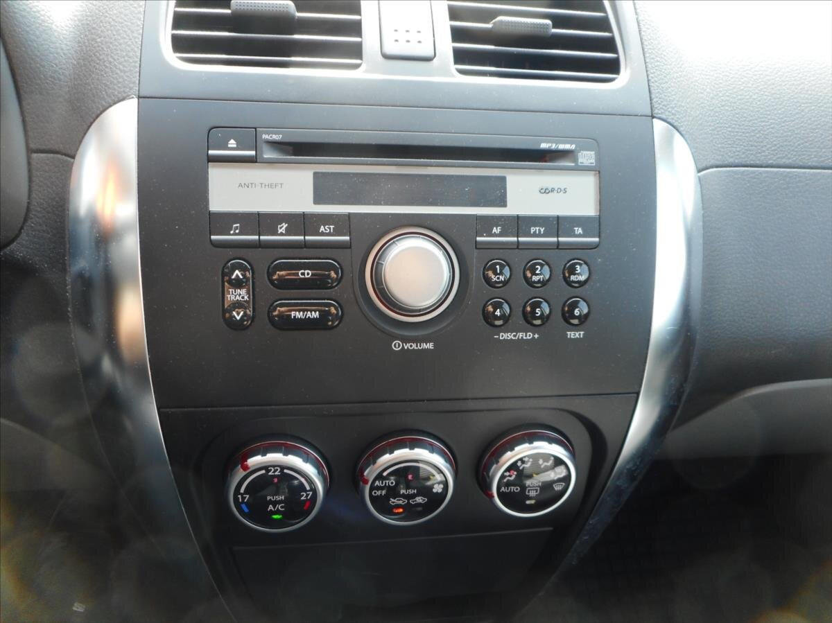 Suzuki SX4 Hatchback 1,6 l 79 kw