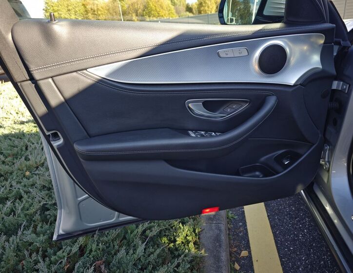 Mercedes-Benz Třídy E 10