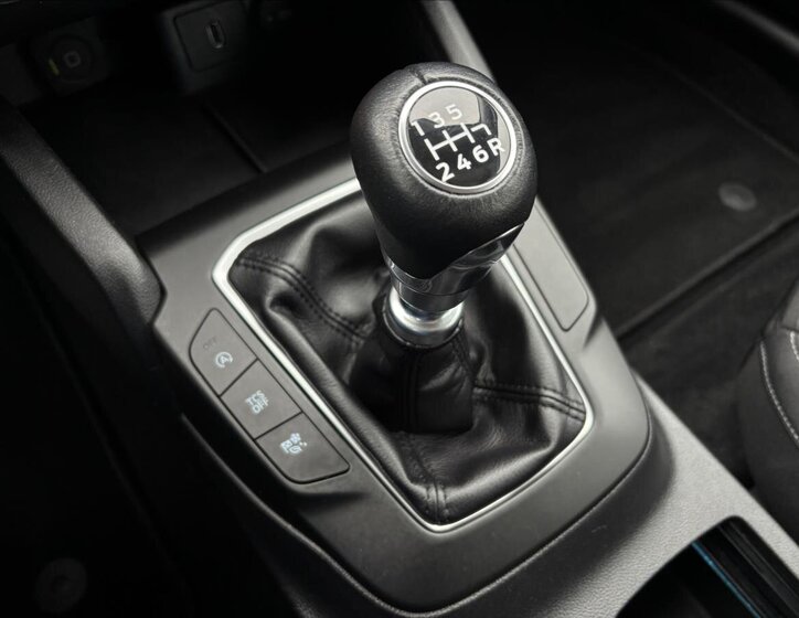 Ford Focus Kombi 999,0 92 kw