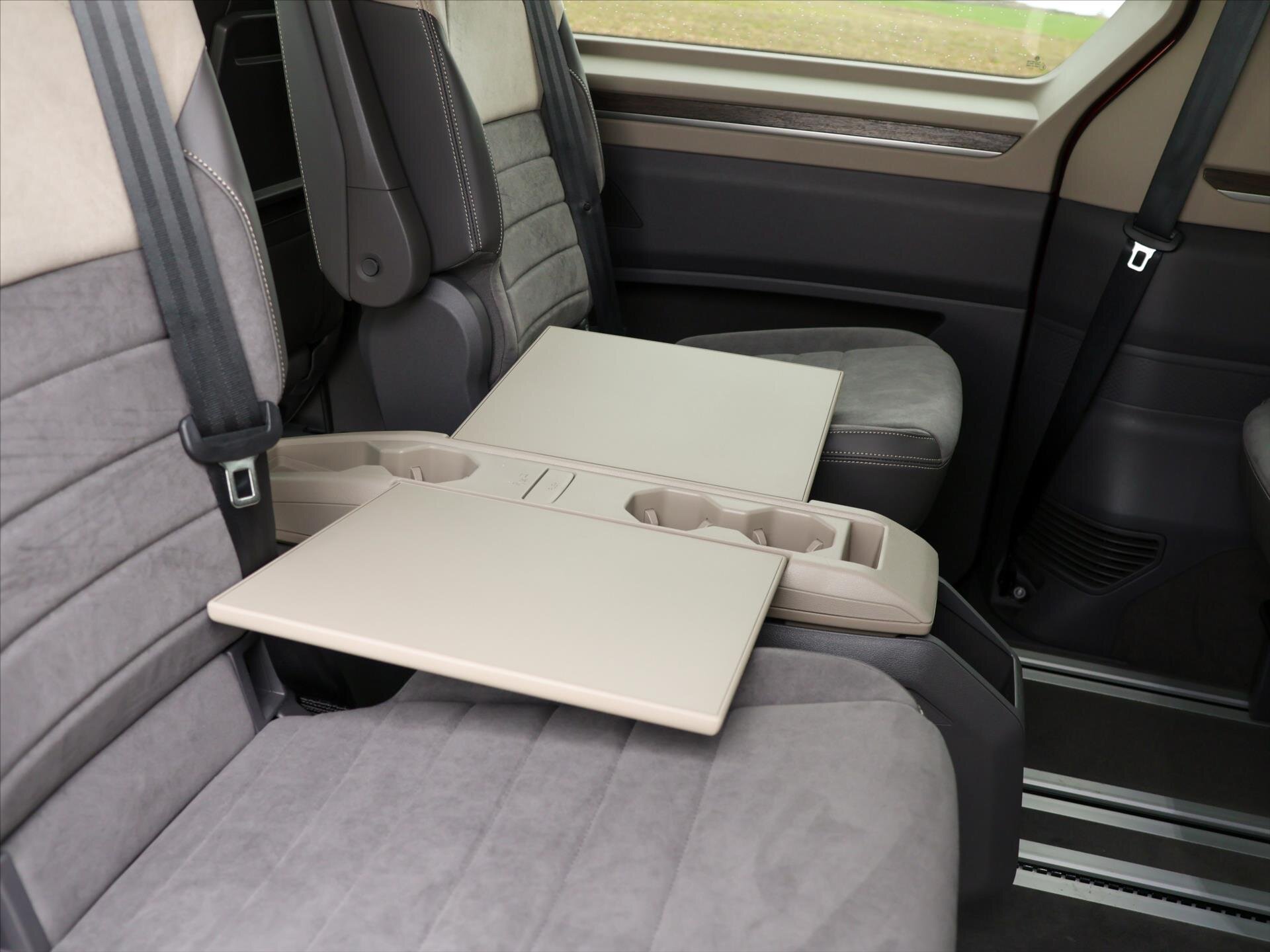 Volkswagen Multivan MPV 2,0 l 110 kw