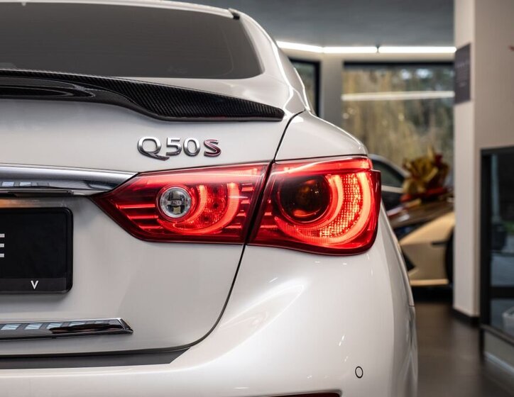 Infiniti Q50 24