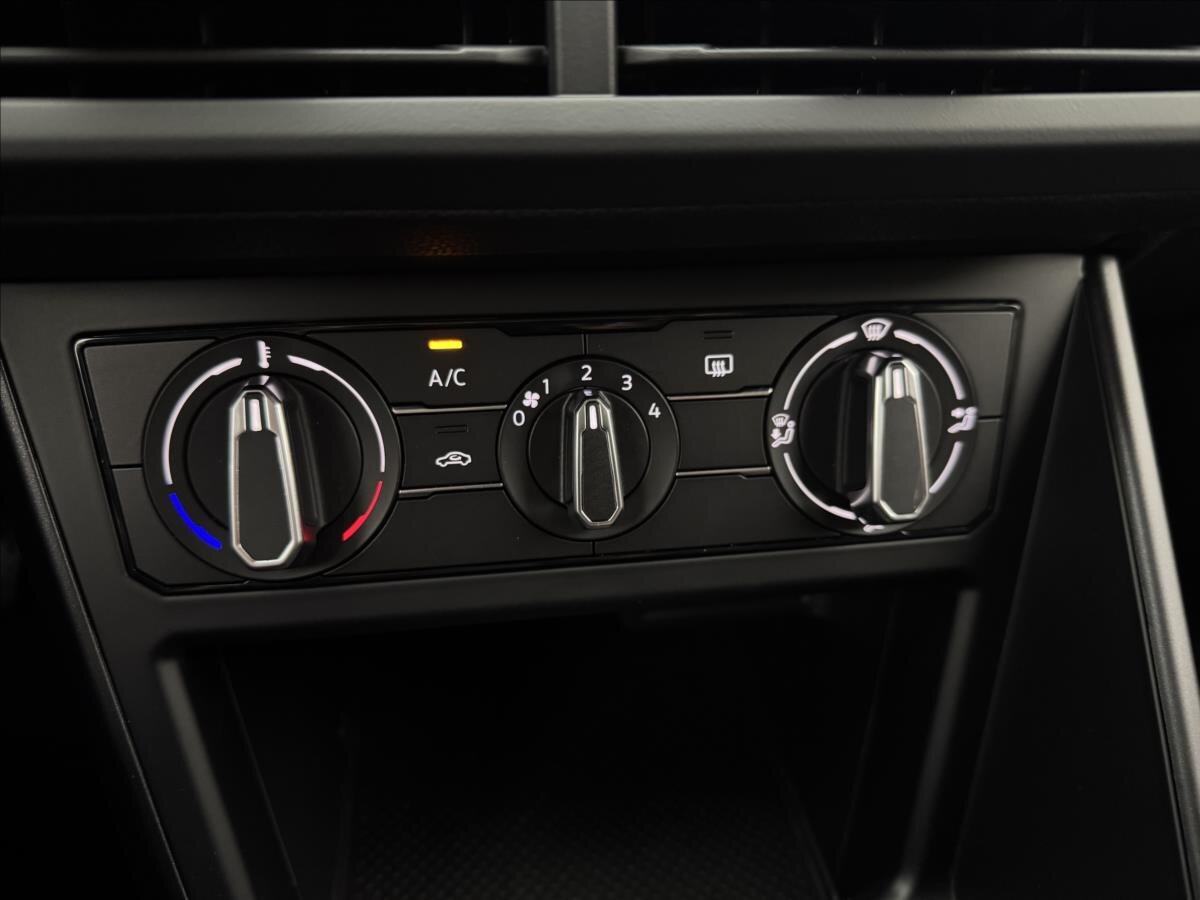 Volkswagen Polo Hatchback 999,0 59 kw