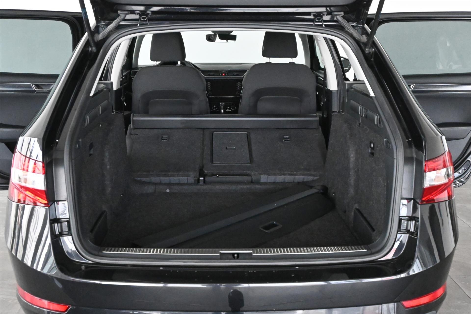 Škoda Superb Kombi 2,0 l 110 kw