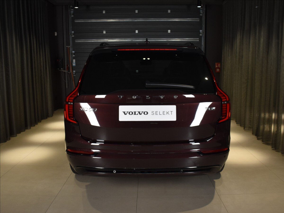 Volvo XC90 SUV 2,0 l 335 kw