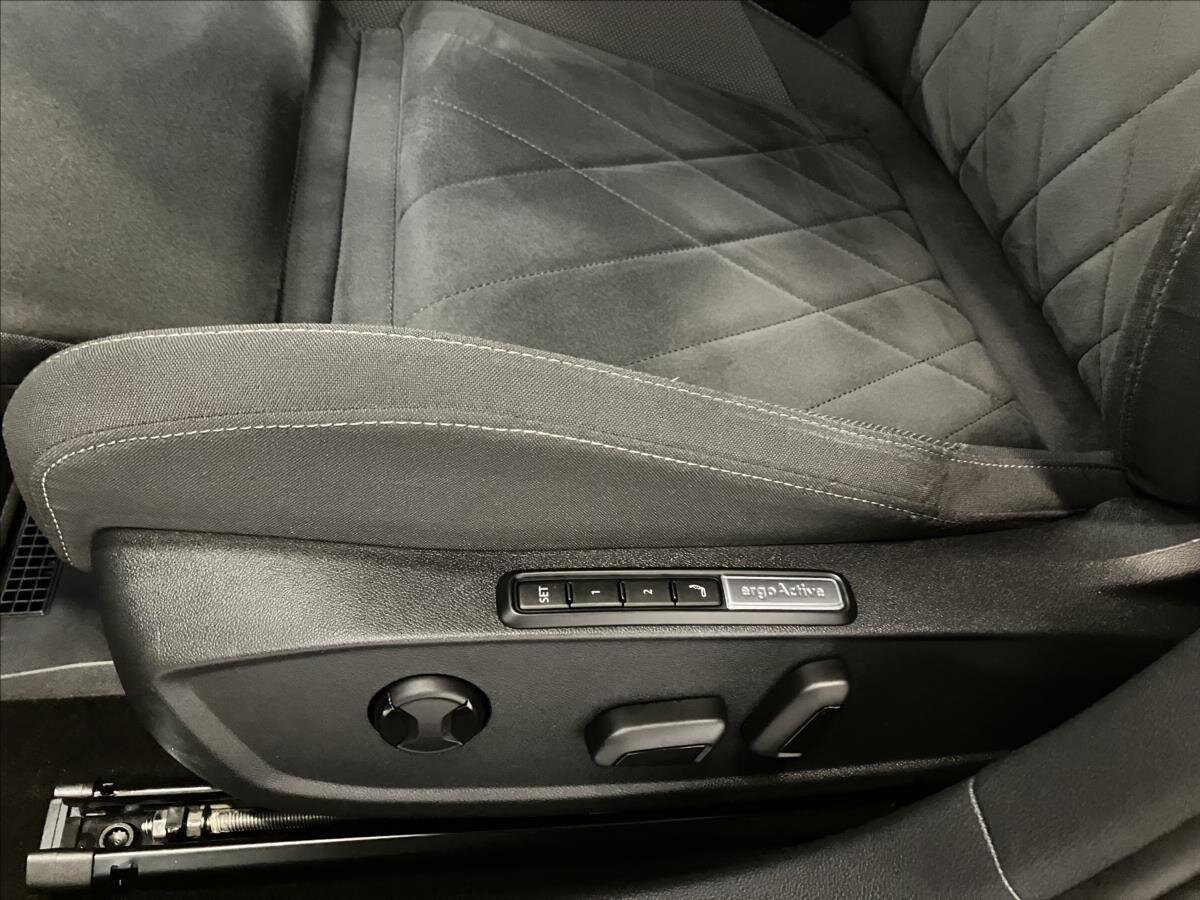 Volkswagen Golf Kombi 1,5 l 110 kw