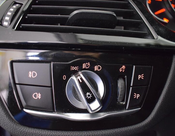 BMW Řada 5 Sedan / Limuzína 3,0 l 195 kw