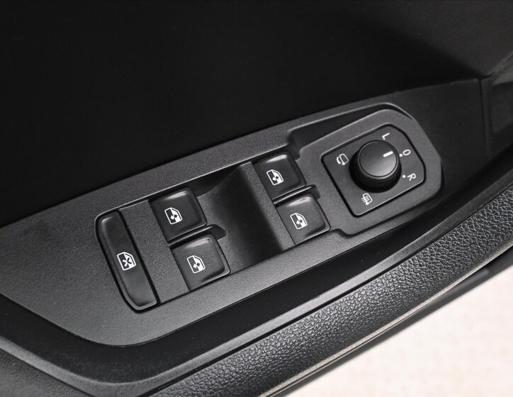 Škoda Kodiaq SUV / Terénní 1,5 l 110 kw