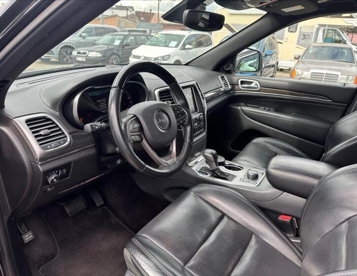Jeep Grand Cherokee 4