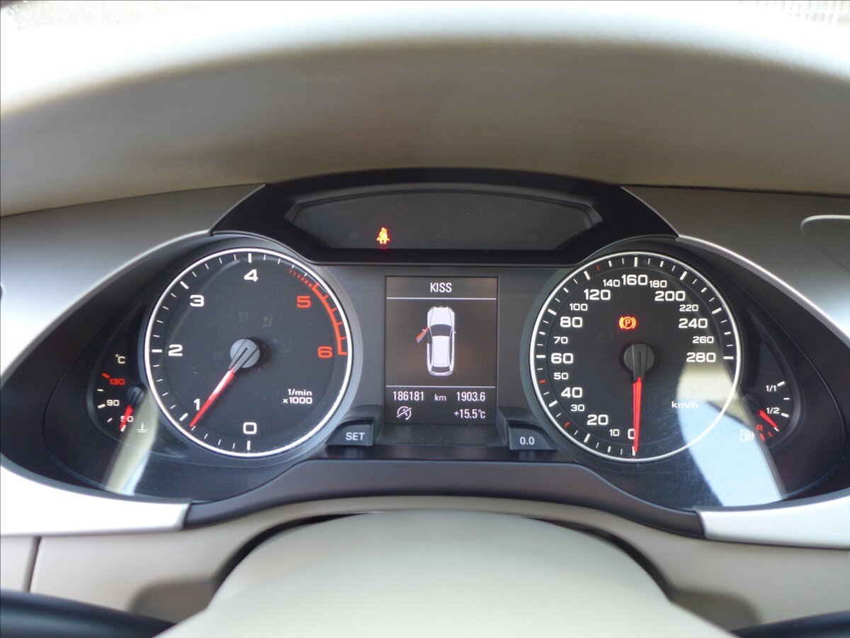 Audi A4 Kombi 2,0 l 105 kw