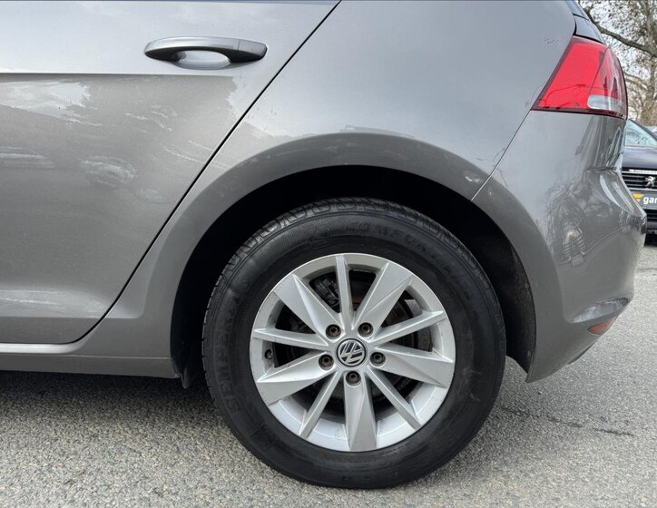 Volkswagen Golf Hatchback 1,2 l 63 kw