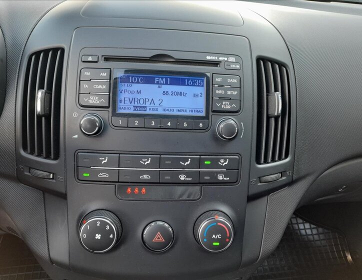 Hyundai i30 Hatchback 1,4 l 80 kw