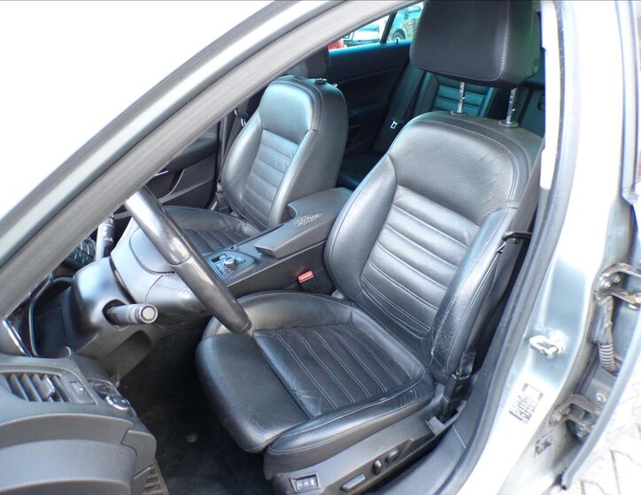 Opel Insignia Kombi 2,0 l 118 kw