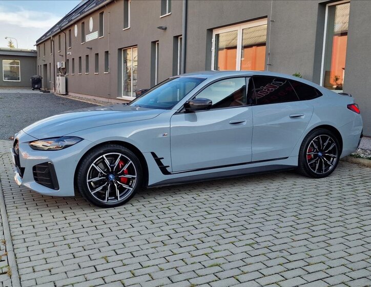 BMW i4 Sedan / Limuzína 0,0 400 kw