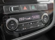 Mitsubishi Outlander SUV / Terénní 2,3 l 110 kw