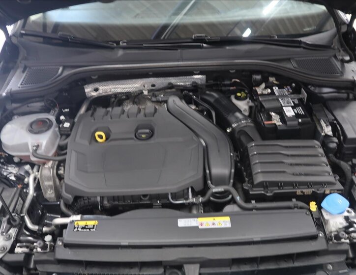 Volkswagen Golf Kombi 1,5 l 96 kw