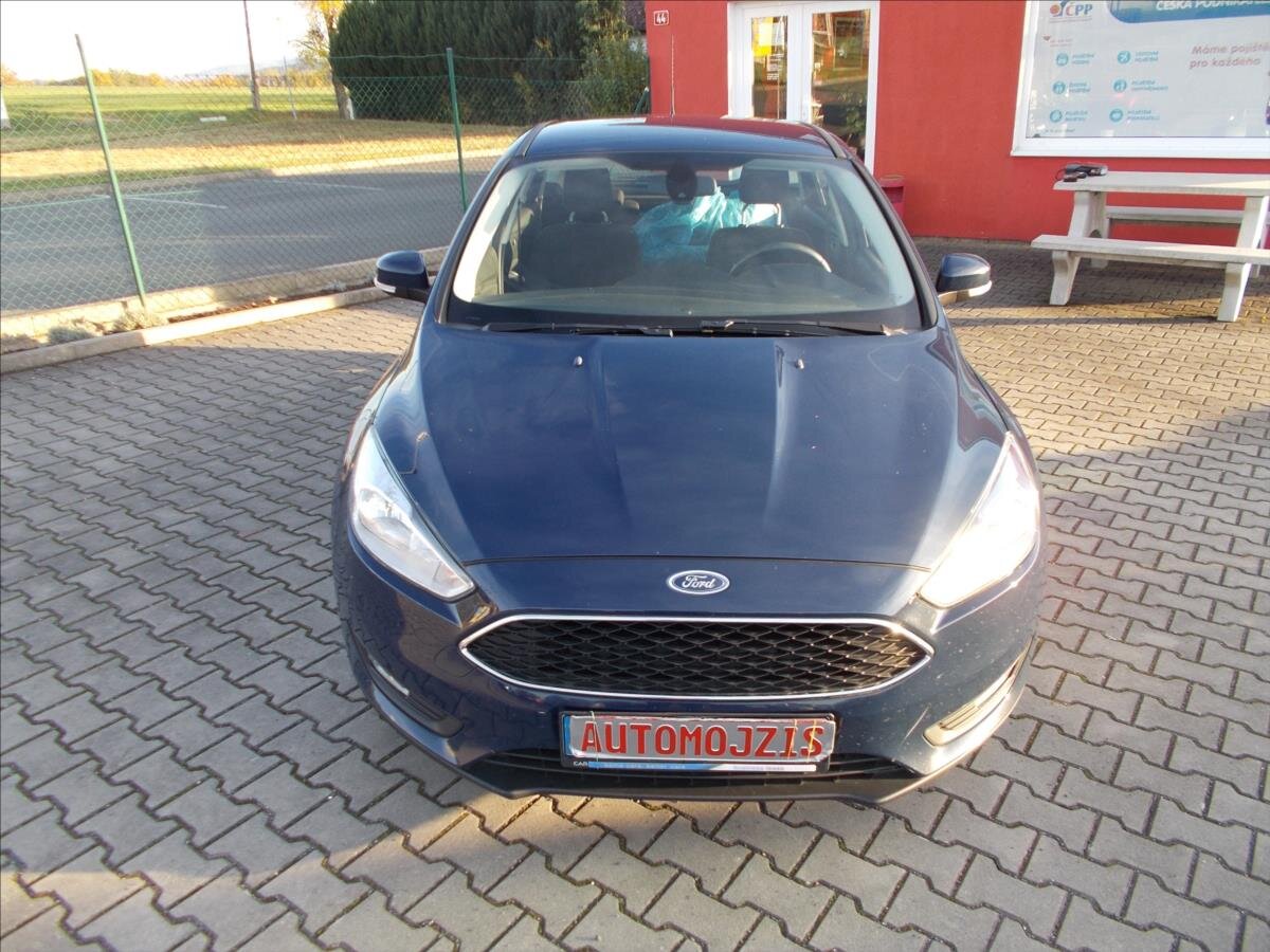 Ford Focus Hatchback 999,0 74 kw
