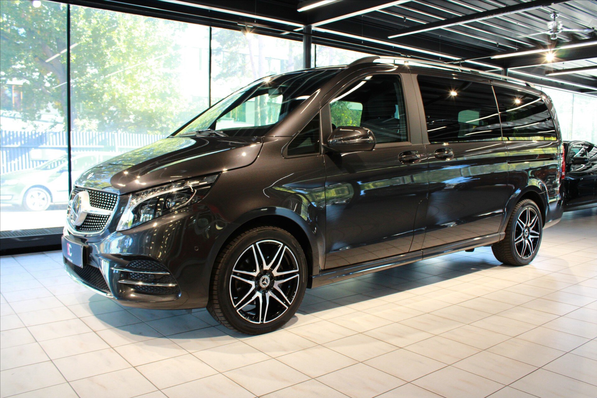 Mercedes-Benz Třídy V MPV 2,0 l 174 kw
