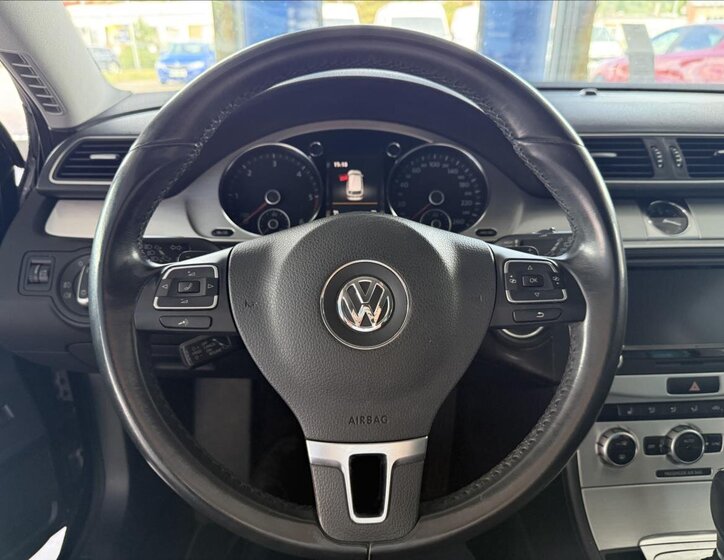 Volkswagen Passat 13