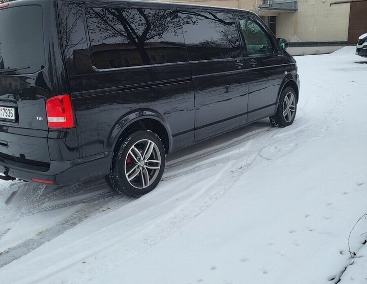 Volkswagen Caravelle VAN-Minibus 2,0 l 103 kw