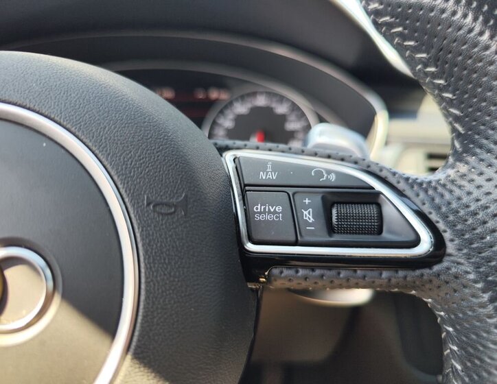 Audi A6 Allroad Kombi 3,0 l 160 kw