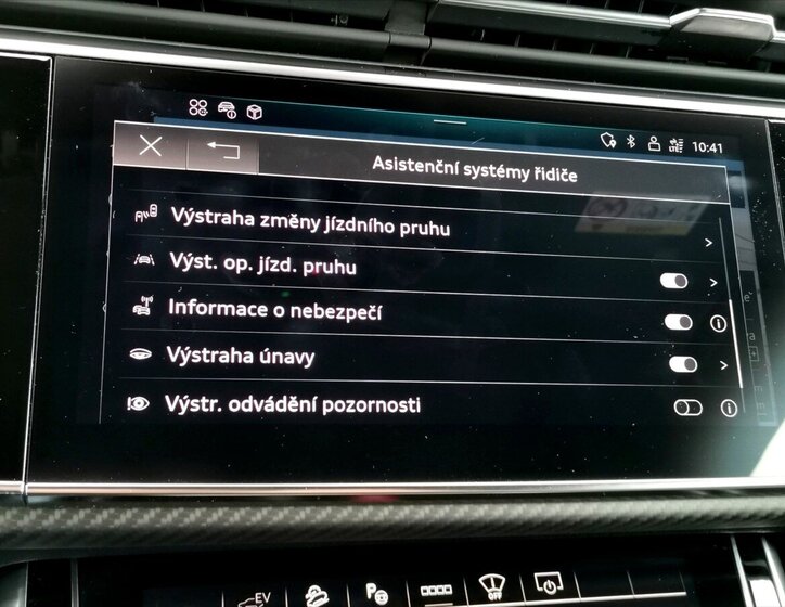 Audi Q8 SUV / Terénní 3,0 l 250 kw