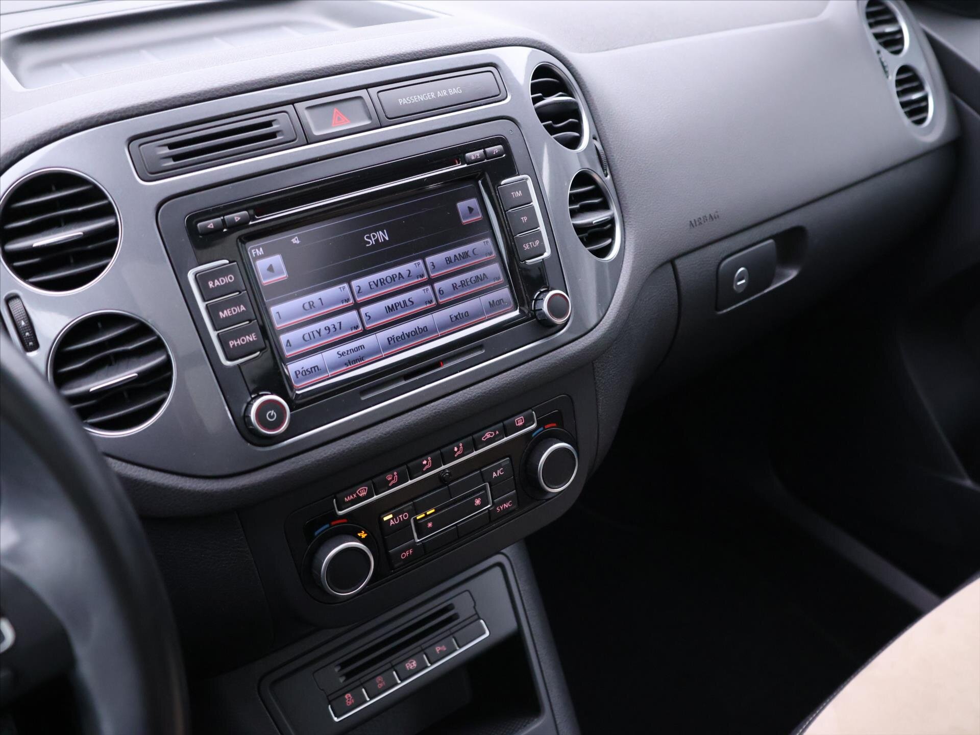 Volkswagen Tiguan SUV 2,0 l 81 kw