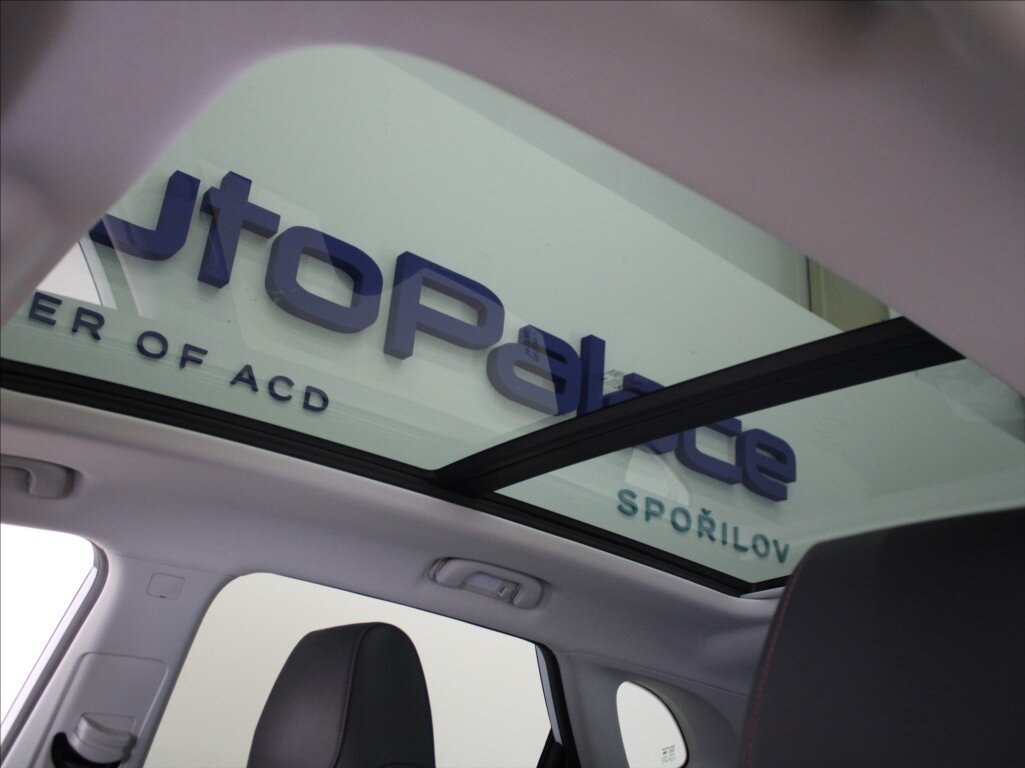 MG EHS SUV / Terénní 1,5 l 190 kw