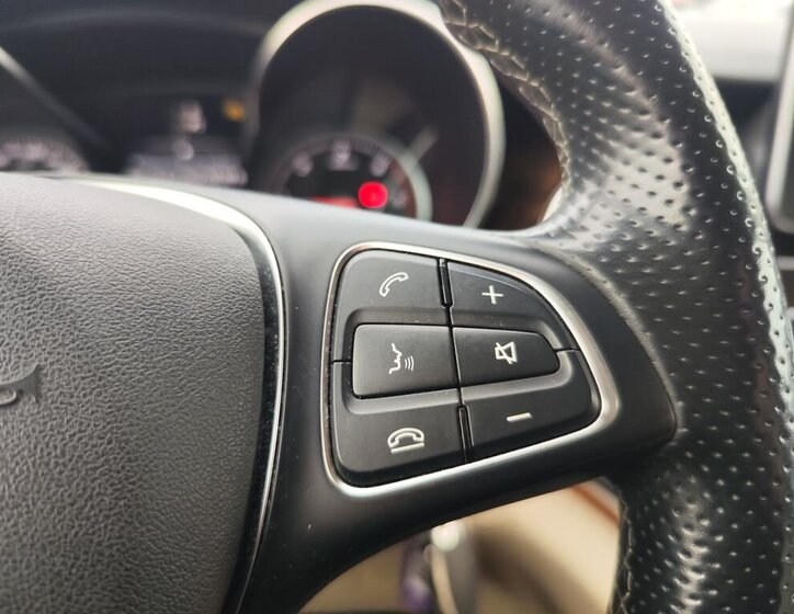 Mercedes-Benz Třídy V 23