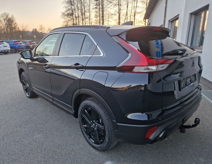 Mitsubishi Ostatní SUV / Terénní 2,4 l 138 kw