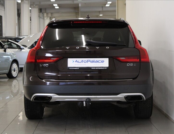 Volvo V90 Kombi 2,0 l 177 kw