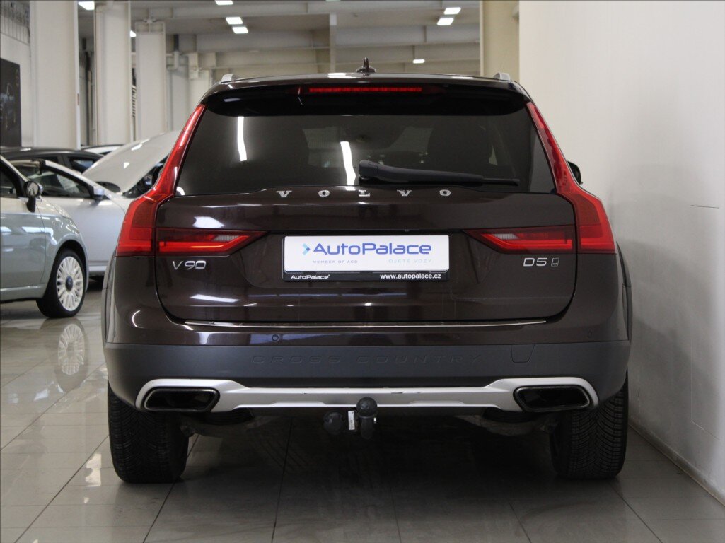 Volvo V90 Kombi 2,0 l 177 kw