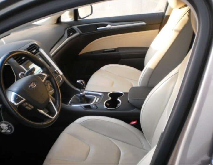 Ford Mondeo Hatchback 0,0 0