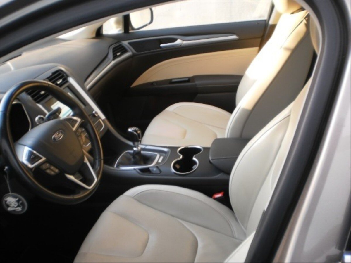 Ford Mondeo Hatchback 0,0 0