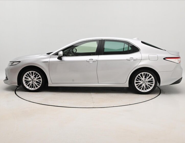 Toyota Camry Sedan / Limuzína 2,5 l 160 kw