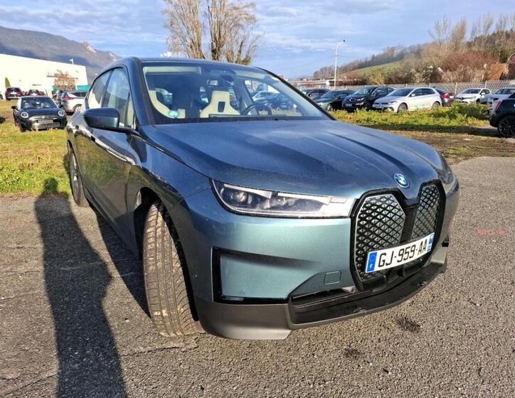 BMW iX SUV / Terénní 0,0 385 kw