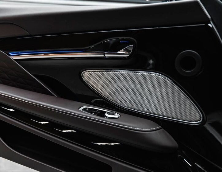 Aston Martin Ostatní 18